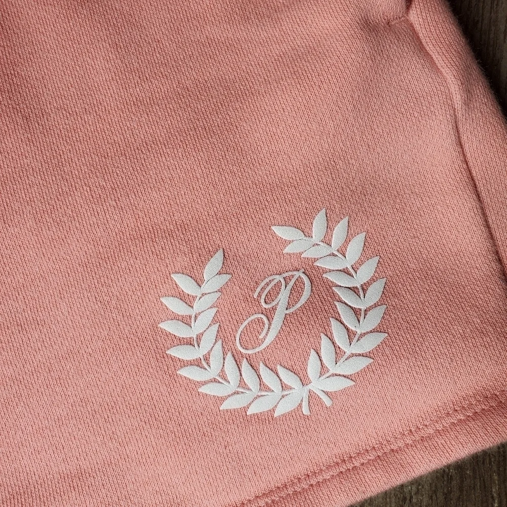 PINK Victoria's Secret Coral Pink Ivy Fleece Campus Shorts Size Large EUC